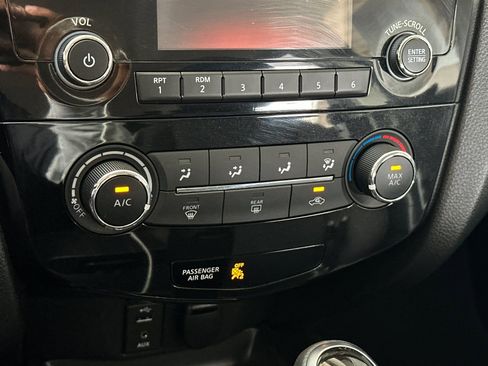 Used 2018 Nissan Rogue Sport S AWD/4WD image 20