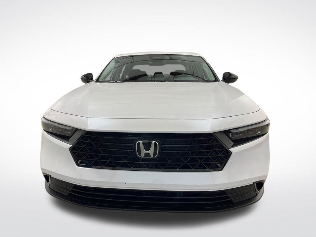 Used 2025 Honda Accord SE image 10
