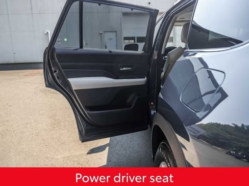 Used 2024 Toyota Grand Highlander AWD image 23
