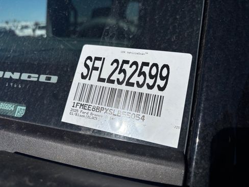 New 2025 Ford Bronco Outer Banks w/ Sasquatch Package image 24