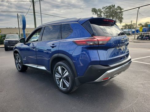 Used 2021 Nissan Rogue Platinum image 8