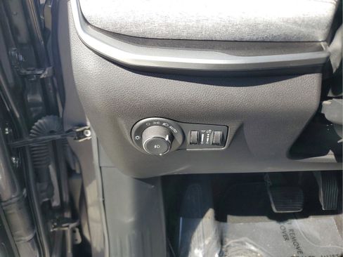 Used 2024 Jeep Compass Latitude image 32