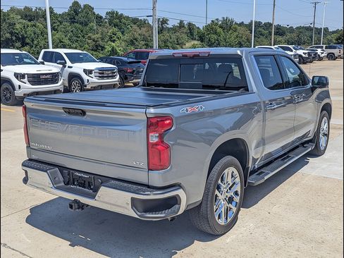 Used 2023 Chevrolet Silverado 1500 LTZ w/ Technology Package AWD/4WD image 7