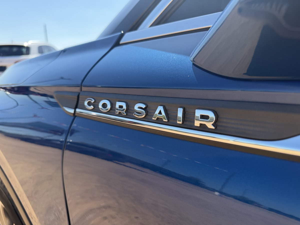 Used 2021 Lincoln Corsair FWD w/ Equipment Group 101A image 8