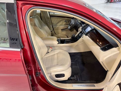 Used 2014 Ford Taurus Limited w/ Equipment Group 301A image 29
