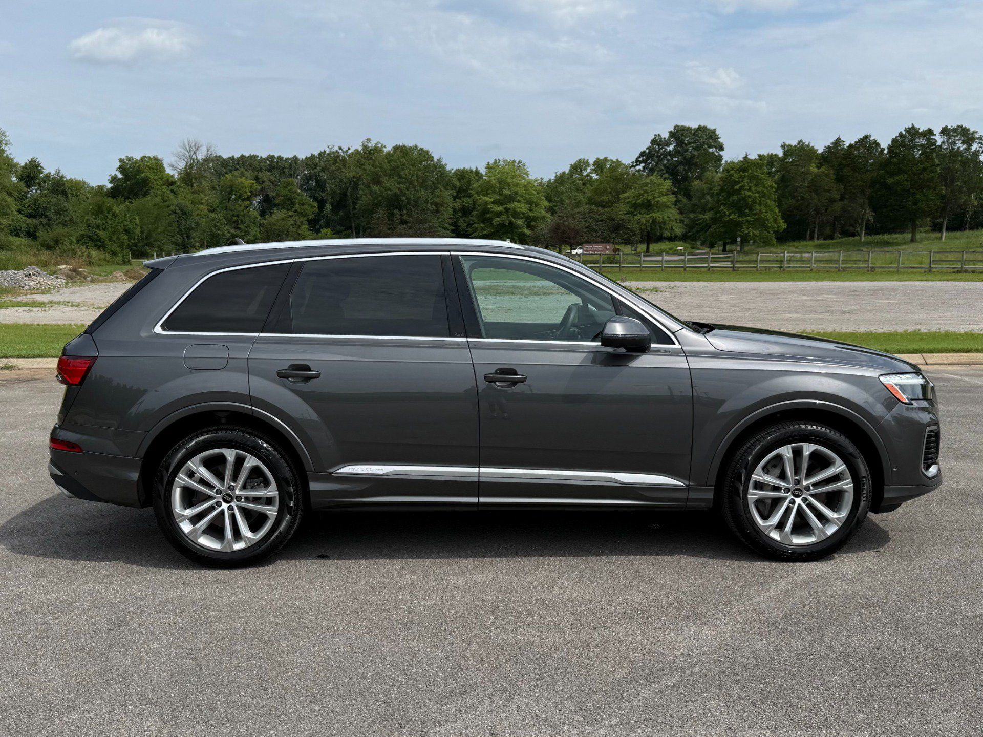 Used 2025 Audi Q7 2.0T Premium Plus w/ Premium Plus Package AWD/4WD image 7