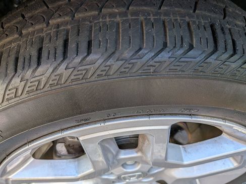 Used 2025 Honda Passport EX-L image 9