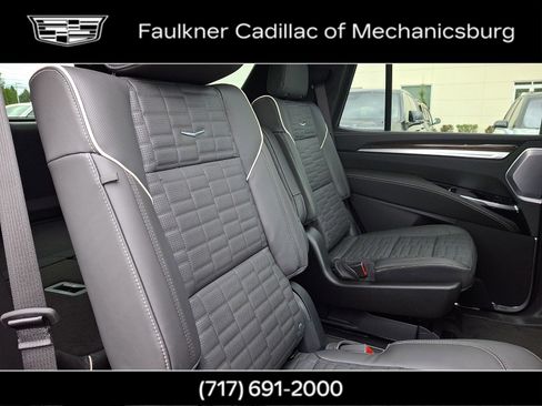 New 2026 Cadillac Escalade Platinum Sport w/ LPO, ONYX Package image 11