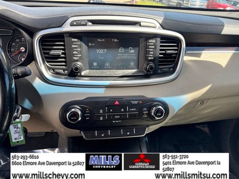 Used 2017 Kia Sorento FWD w/ LX Convenience Package image 15