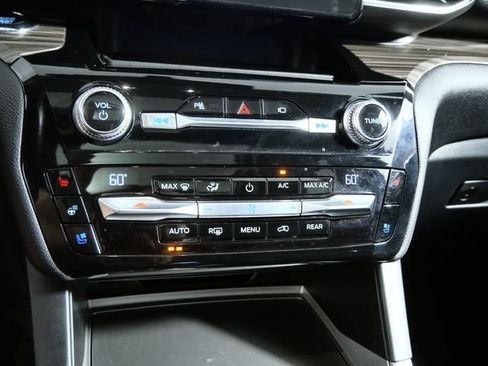 Certified 2021 Ford Explorer Limited AWD/4WD image 23