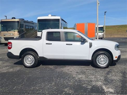 Used 2024 Ford Maverick XL image 4