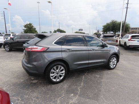 Used 2023 Ford Edge Titanium AWD/4WD image 11