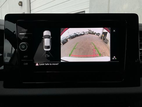 Used 2025 Volkswagen Jetta Sport image 28