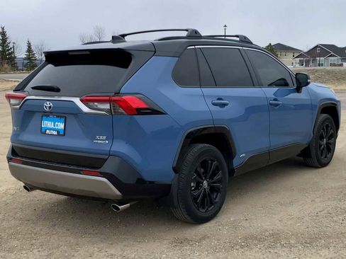 Used 2022 Toyota RAV4 XSE image 8