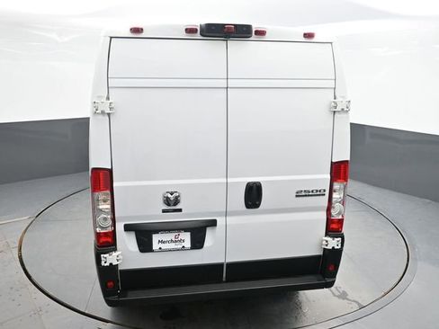 Used 2024 RAM ProMaster 2500 w/ Convenience Group FWD image 26