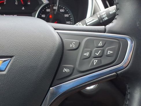 Used 2022 Chevrolet Equinox LT image 32