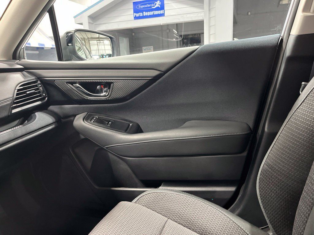 Certified 2025 Subaru Outback Premium AWD/4WD image 17