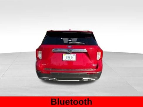 Used 2020 Ford Explorer XLT w/ Equipment Group 202A image 6