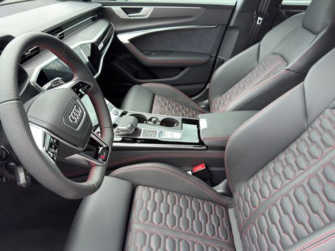 New 2026 Audi RS 7 Performance image 12