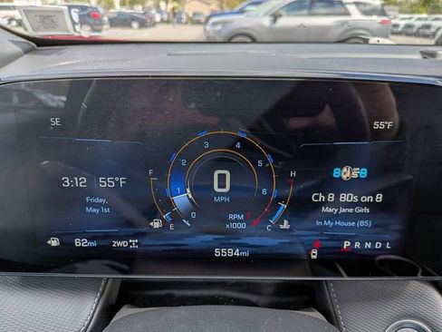Used 2025 Chevrolet Equinox LT w/ Convenience Package II AWD/4WD image 10