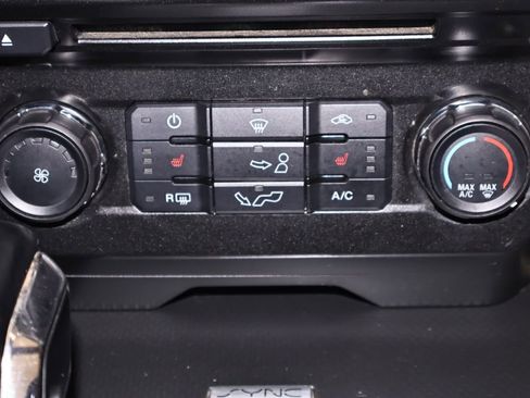 Used 2015 Ford F150 XLT w/ Equipment Group 302A Luxury AWD/4WD image 29