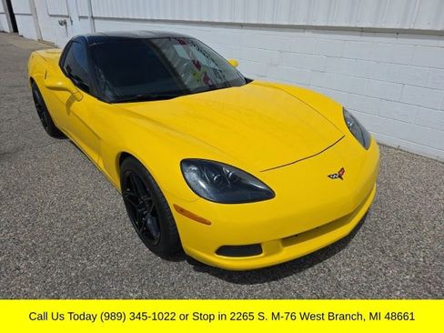 Used 2011 Chevrolet Corvette Coupe w/ Preferred Equipment Group RWD image 4