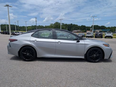 Used 2023 Toyota Camry XSE FWD image 6
