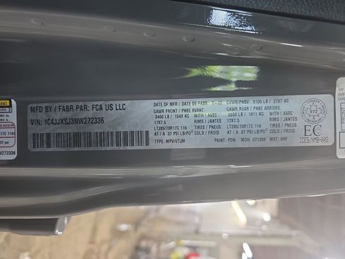 Used 2022 Jeep Wrangler Unlimited Rubicon 392 w/ Trailer Tow Package AWD/4WD image 34