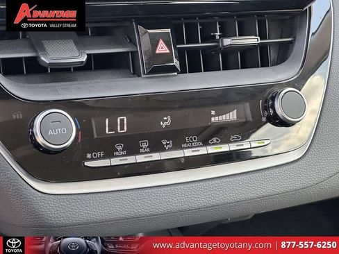 Certified 2025 Toyota Corolla LE FWD image 31
