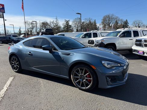Used 2018 Subaru BRZ Limited w/ 50th Anniversary Edition image 6