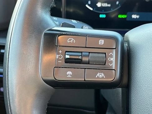 Used 2025 Hyundai Santa Fe Calligraphy FWD image 23