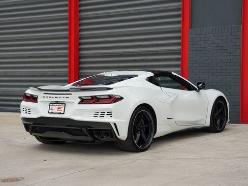 Used 2025 Chevrolet Corvette E-Ray w/ ZER Performance Package AWD/4WD image 15