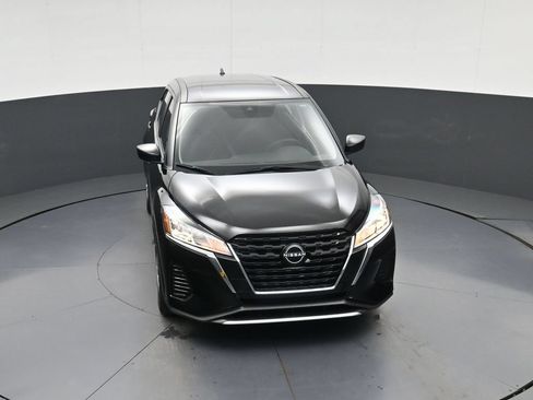 Certified 2025 Nissan Kicks Play S FWD image 28
