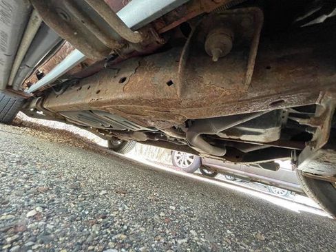 Used 2009 Ford Explorer Eddie Bauer AWD/4WD image 17