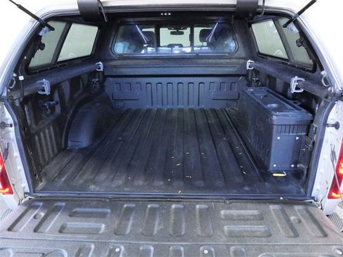 Used 2018 Ford F150 Platinum w/ Equipment Group 701A Luxury image 11