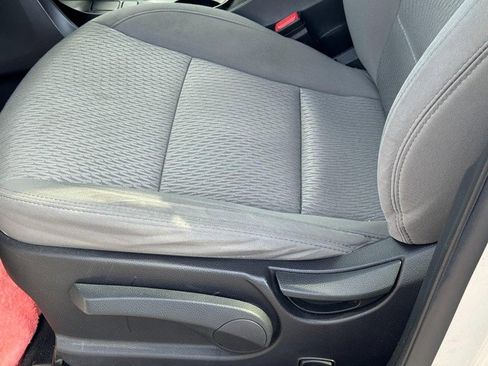 Used 2018 Hyundai Santa Fe Sport image 22