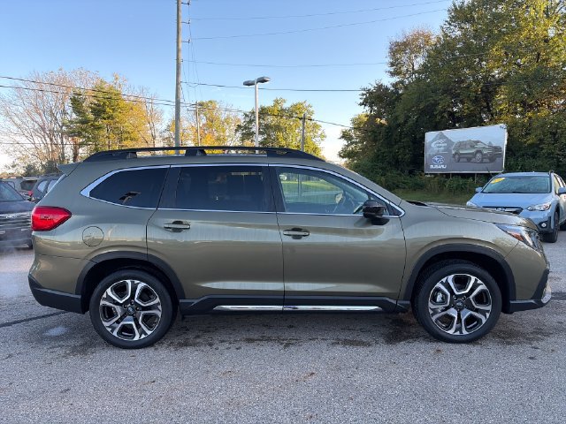 Certified 2025 Subaru Ascent Limited AWD/4WD image 8