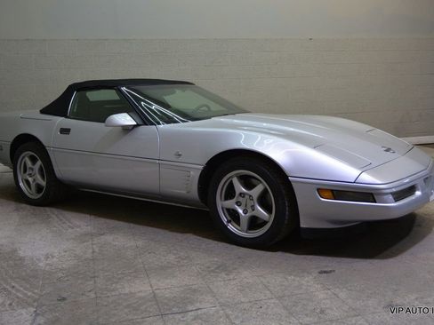 Used 1996 Chevrolet Corvette Convertible RWD image 22
