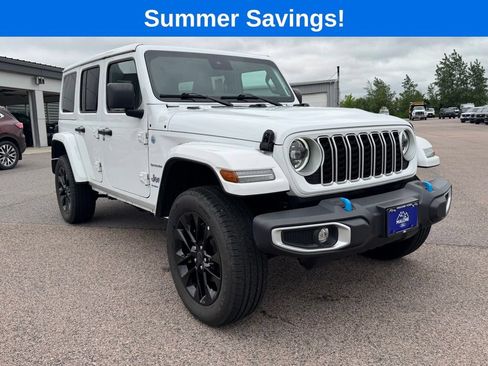 Used 2024 Jeep Wrangler Unlimited Sahara AWD/4WD image 10
