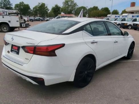 Used 2021 Nissan Altima 2.5 Platinum image 8