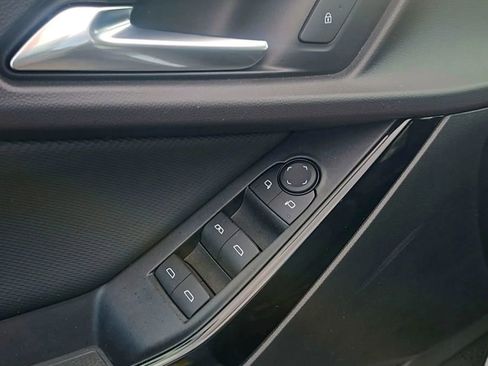 Used 2025 Chevrolet Equinox LT image 14