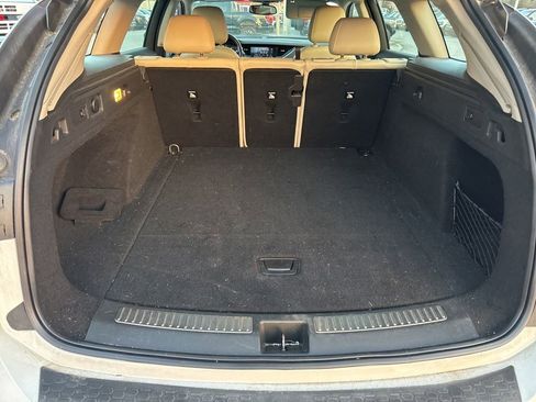 Used 2019 Buick Regal Essence w/ Sights and Sounds Package image 8