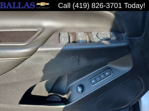 Certified 2019 Chevrolet Equinox Premier w/ LPO, Floor Liner Package FWD image 12