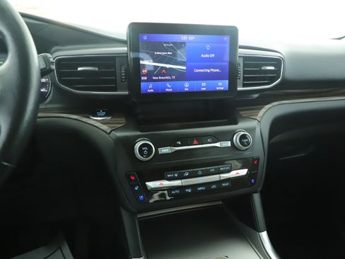 Certified 2020 Ford Explorer Limited image 18