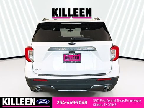 Used 2023 Ford Explorer XLT w/ Equipment Group 202A RWD image 8
