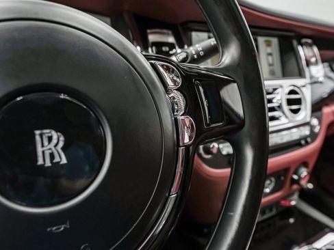 Used 2014 Rolls-Royce Ghost image 24