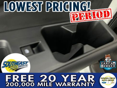 Used 2025 Nissan Pathfinder SV image 16