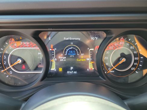 Used 2024 Jeep Wrangler Unlimited Rubicon AWD/4WD image 26