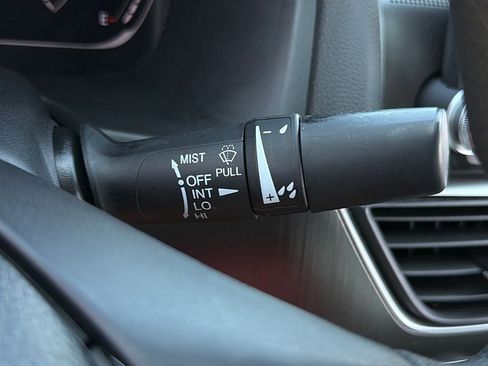 Used 2018 Honda Accord LX image 19