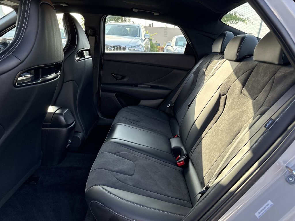 Used 2025 Hyundai Elantra N FWD image 11